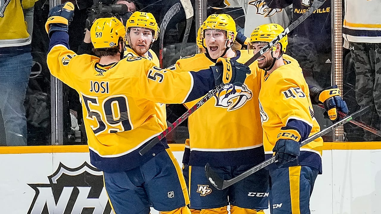 Stanley Cup Playoffs Buzz Predators Look To Pass Blues In Central