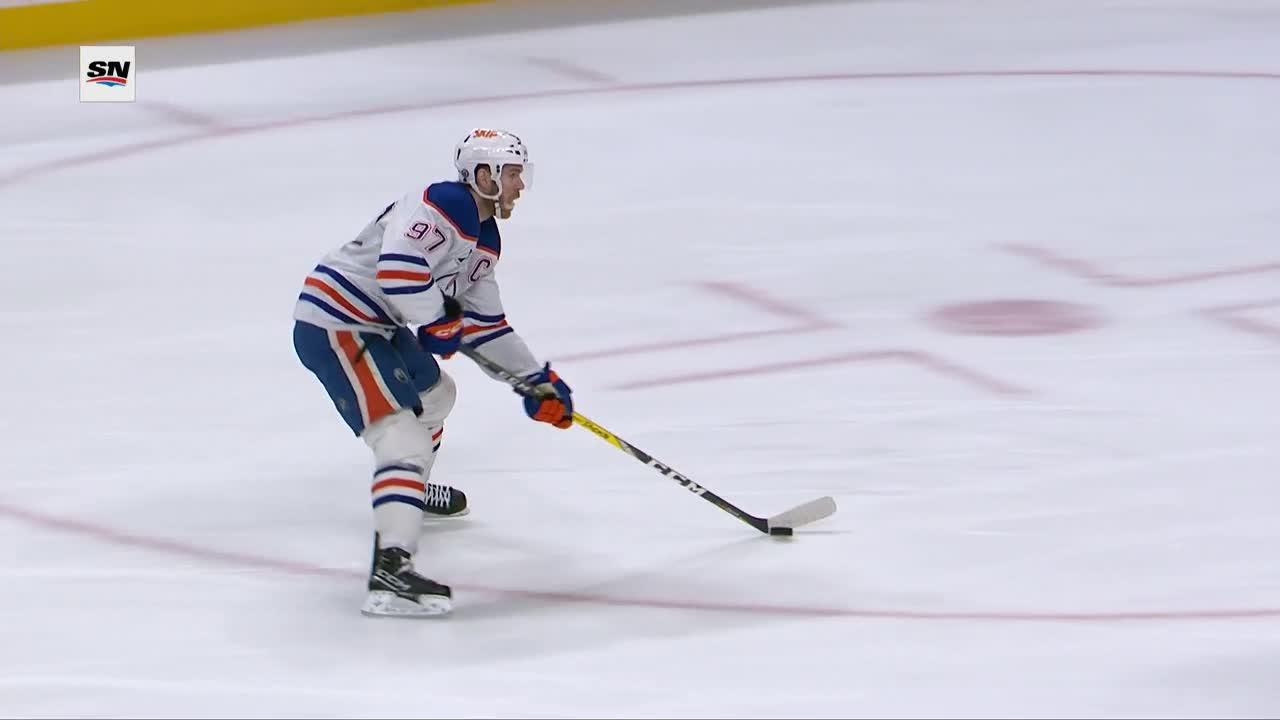 Edm Min Mcdavid Scores Goal Against Filip Gustavsson Edmonton Oilers