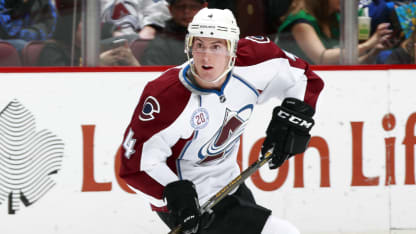 Barrie signs avs