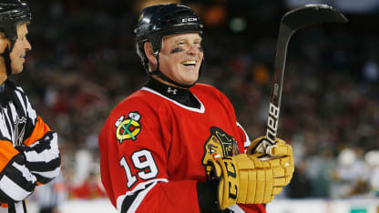 Chicago Blackhawks analyst Troy Murray looks feels better in cancer fight