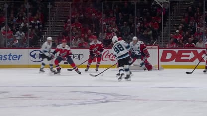 UTA@WSH: Sergachev scores PPG against Logan Thompson