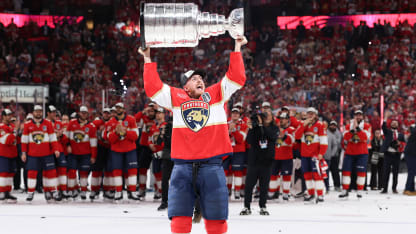 Panthers Coupe Stanley 2025 remise Barkov Schmidt