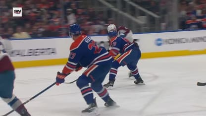 Makar redonne l'avance au Colorado