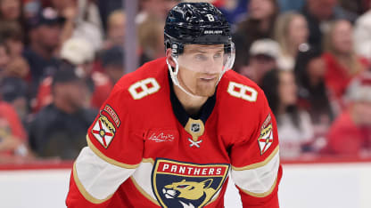 Nico Sturm fehlt beim Saisonauftakt der Minnesota Wild verletzt