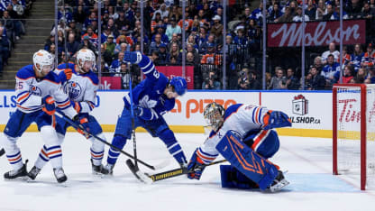 Jarry shines in Oilers debut