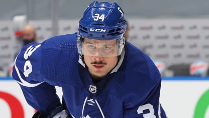 Matthews_MapleLeafs_up_close