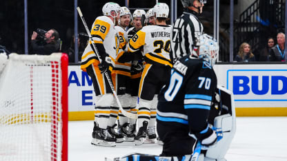 Novak shovels home rebound to tie it