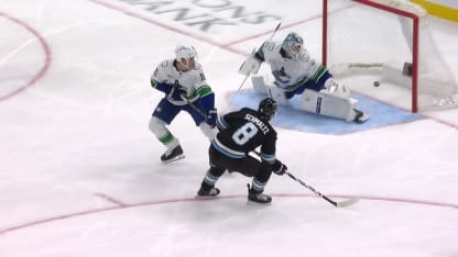 VAN@UTA: Schmaltz scores goal against Kevin Lankinen