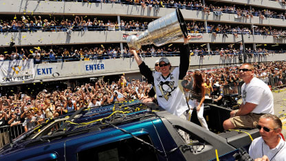 Crosby_2009_Cup_parade