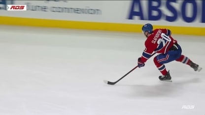 Juraj Slafkovsky marque un but c. les Panthers de la Floride