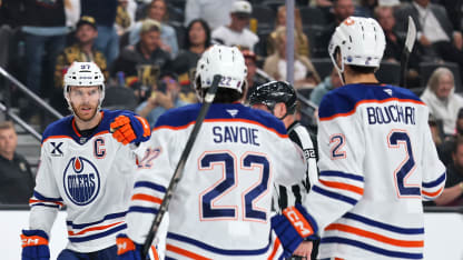 Savoie compte, 800e passe pour McDavid