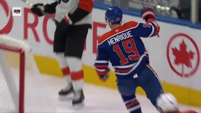 PHI@EDM: Henrique scores goal against Samuel Ersson