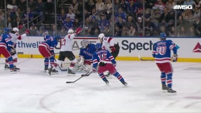 Mercer double l'avance des Devils