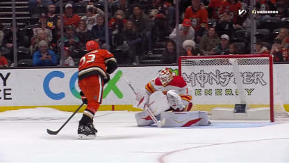 McTavish marque le but décisif en tir de barrage contre les Flames