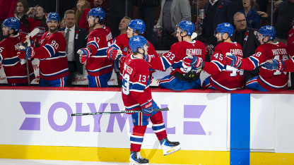 Caufieldův druhý gól v utkání