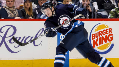 Trouba_Jets_shoots