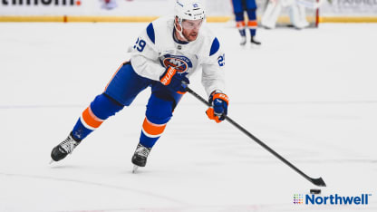 Drouin Called Nelson About Wearing Number 29