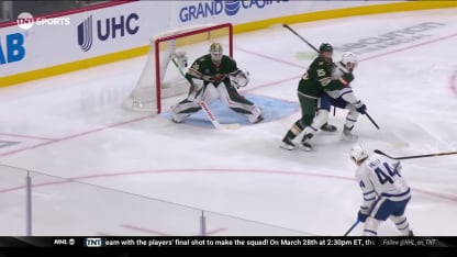 Rielly a raison de Wallstedt du côté rapproché