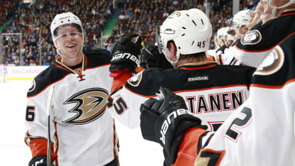 quotes_mediawall_120116atVAN