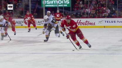 VGK@CGY: Lomberg scores goal against Akira Schmid