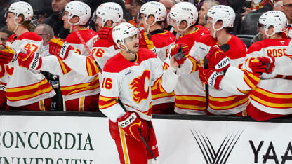 CGY@ANA: Frost scores empty-net goal