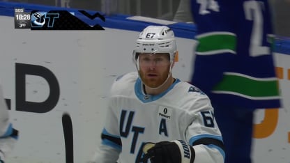 UTA@VAN: Crouse scores goal against Nikita Tolopilo