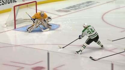 Hintz trouve l'ouverture