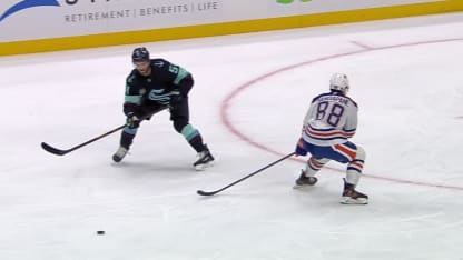 EDM@SEA: Mahura scores PPG against Calvin Pickard
