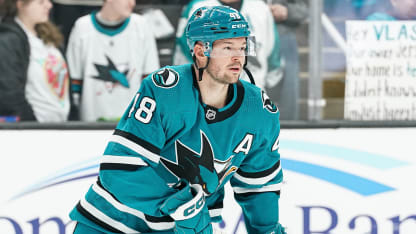 Hertl se Zadinou zvedli Sharks náladu