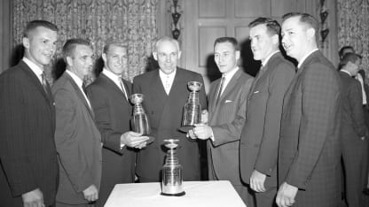 1961 Hawks mini Cups
