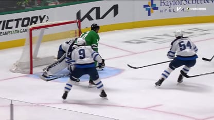 WPG@DAL: Hyry scores goal against Connor Hellebuyck