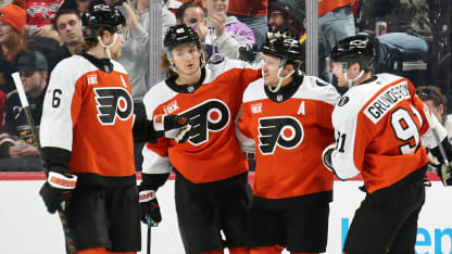 Philadelphia Flyers Owen Tippett begeistert Fans Trainer und Mitspieler