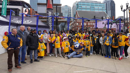 2022NHLStadiumSeries_LegacyGroupPhoto