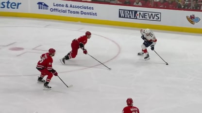 Verhaeghe décoche un tir qui déjoue Martin