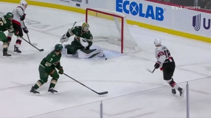 OTT@MIN: Stutzle marque un but en A.N. contre Jesper Wallstedt