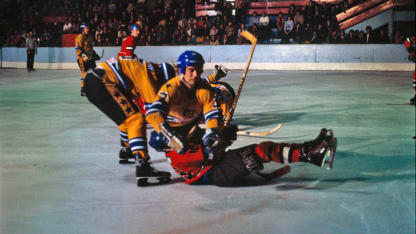 old-time Aussie hockey action 2