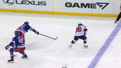 Hughes double l'avance sur un tir frappé