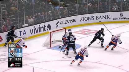 Rittich sort la jambière contre Schmidt