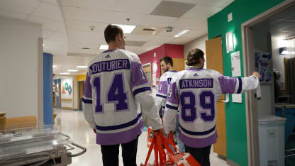 Flyers visit Children's Hospital of Philadelphia