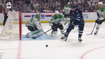 DAL@WPG: Lowry scores goal against Jake Oettinger