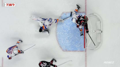 Soucy se transforme en gardien!