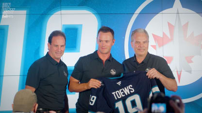RUNWAY | Jonathan Toews is Home