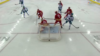 SJS@CGY: Smith scores PPG against Dustin Wolf