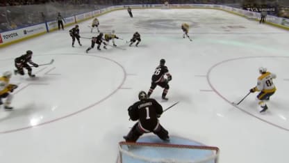 Novak redirige le tir de Skjei