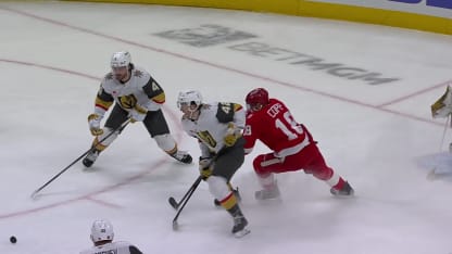 Edvinsson trouve la lucarne