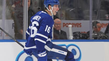 Marner anotó su gol 200 y guía a los Maple Leafs a la victoria