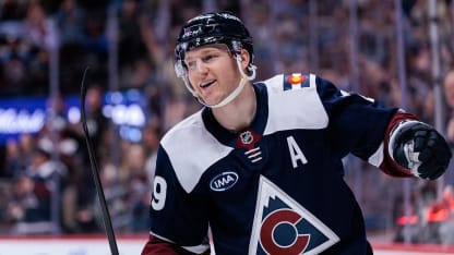 Los 5 mejores goles de MacKinnon