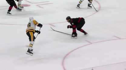 PIT@CAR: Mantha scores goal against Frederik Andersen