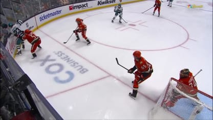 SJS@ANA: Ostapchuk scores goal against Petr Mrazek
