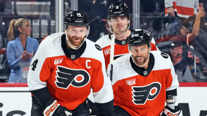 Couturier chips in a pass 